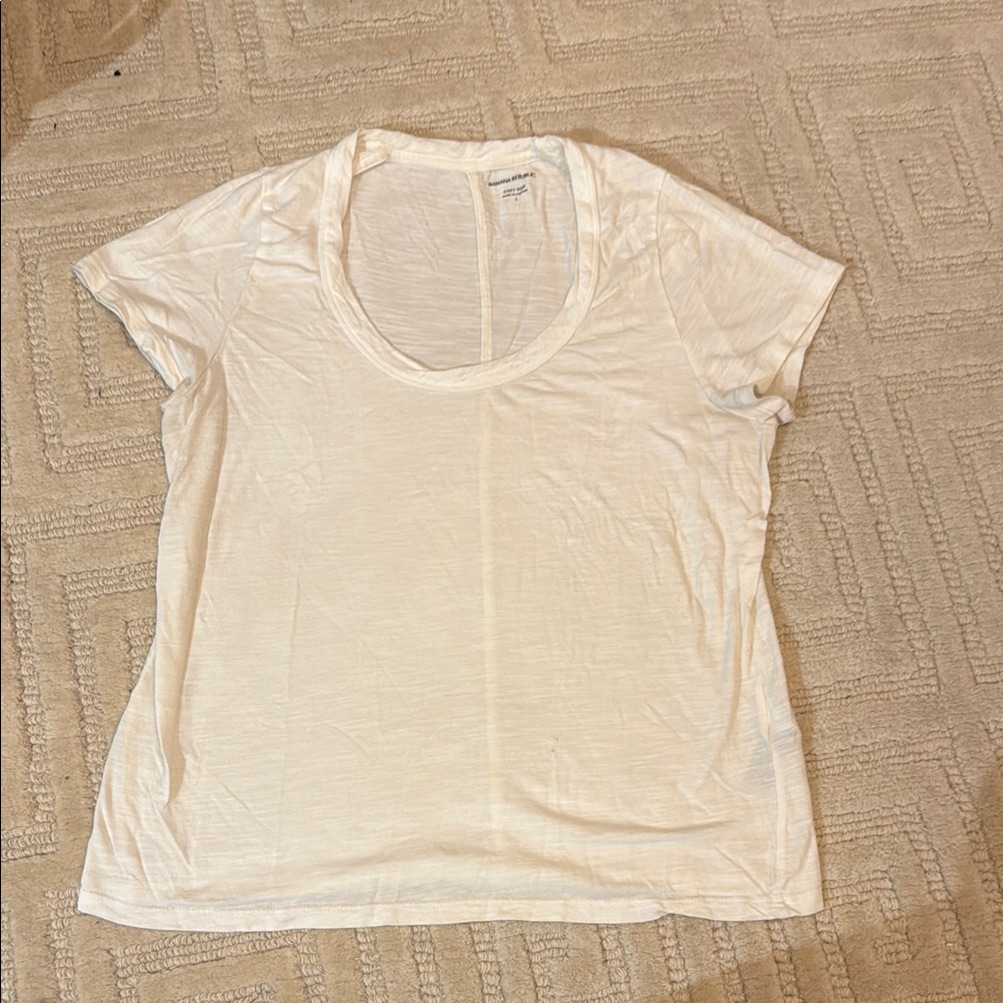 Banana Republic Cream Short Sleeve Tee
